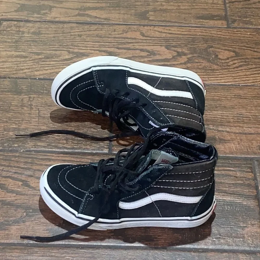 10/$50 Vans Off The Wall Suede l Unixes Shoes Size MX 21  Size SU 2